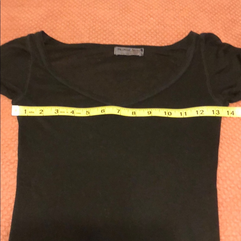 Sheer Fitted V-Neck Tee - Picture 5 of 7